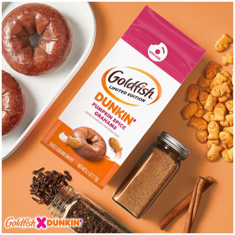 Goldfish Grahams Limited Edition Dunkin&#8217; Pumpkin Spice Grahams Snack Crackers Bag - 6.1oz, 3 of 7