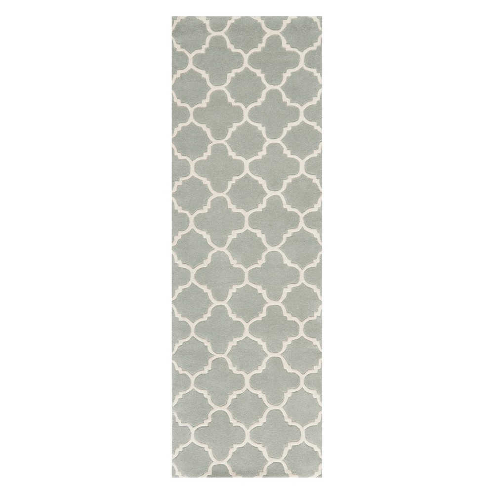 2'3inx7' Lena Quatrefoil Design Tufted Accent Rug Gray/Ivory - Safavieh