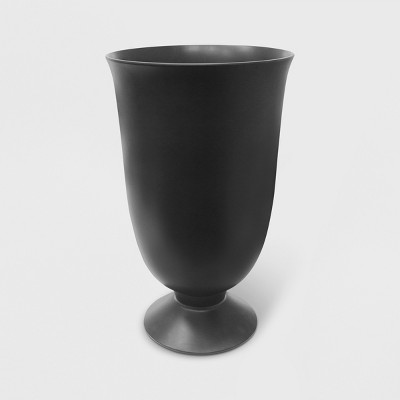 23" Recycled Urn Planter Black - Smith & Hawken™