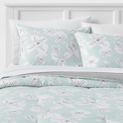 Floral Print Microfiber Reversible Comforter & Sheet Set Mint Green - Room Essentials™