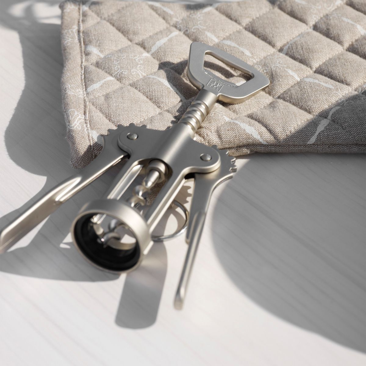 ZWILLING Sommelier Double Lever Corkscrew - thumbnail 3