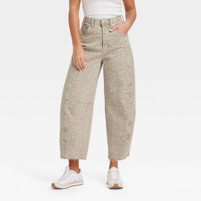Women's High-Rise Curved Leg Barrel Jeans - Universal Thread™ Tan Leopard Print