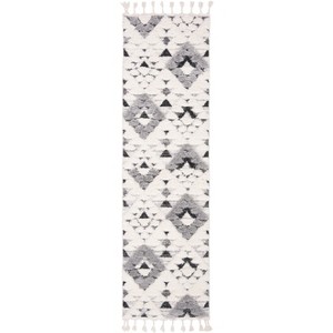 Moroccan Tassel Shag MTS688 Power Loomed Indoor Rugs - Safavieh - 1 of 4