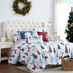 Multi-Piece Christmas Quilt Sets - 1 of 4