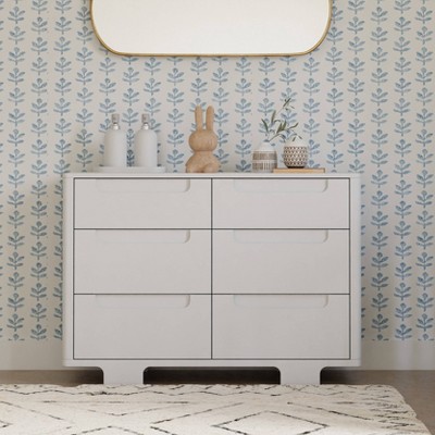 Yuzu Modern White 6-Drawer Dresser with Playful Arched Feet