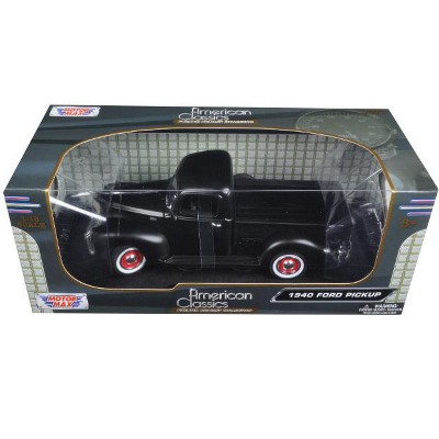 1940 Ford Pickup Matt Black 1/18 Diecast Model Car by Motormax