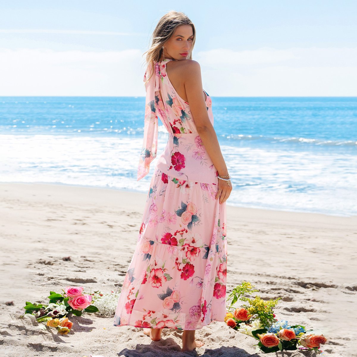 Женские платья Cupshe Women's Floral Halter Neck Tiered Ruffle Maxi Wedding Guest Dress-L-Pink — фото 4