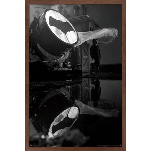 Trends International DC Comics Movie - Justice League - The Bat Signal Framed Wall Poster Prints - 1 of 4