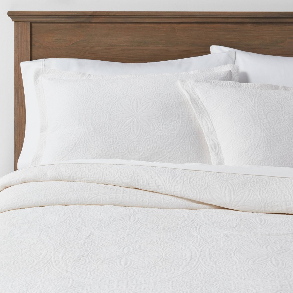 King Matelasse Medallion Comforter & Sham Set White Threshold™
