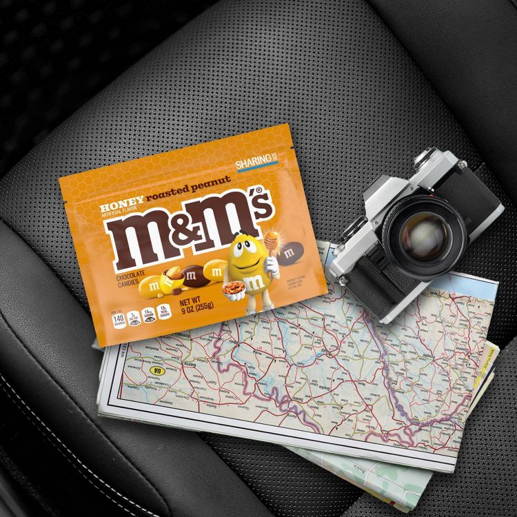 M&M'S Honey Roasted Peanut Milk Chocolate Candy 9.0 oz Resealable Pack – Milk Chocolate, Honey Roasted Peanuts & Nostalgic Candy Flavor 