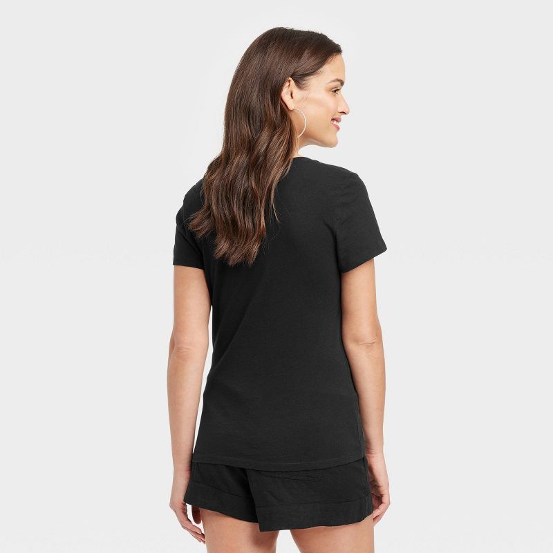 Women's Fitted V-Neck Short-Sleeve T-Shirt - Universal Thread™, 3 of 11