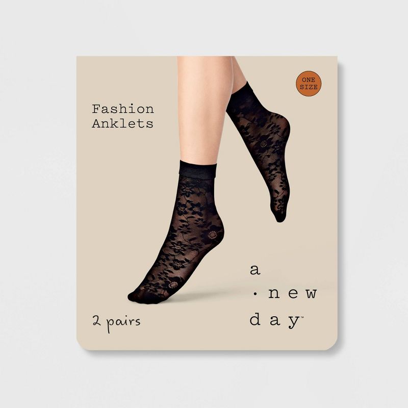 Women&#39;s 2pk Floral Sheer Anklet Socks - A New Day&#8482; Black/White 4-10, 4 of 5