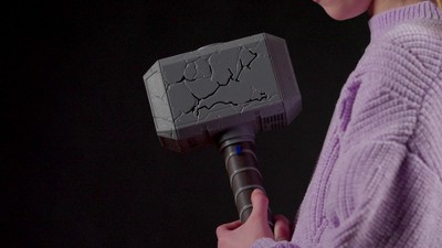 Play Marvel Studios' Thor: Love and Thunder Mighty FX Mjolnir Electronic Hammer, video 3 of 10 slides