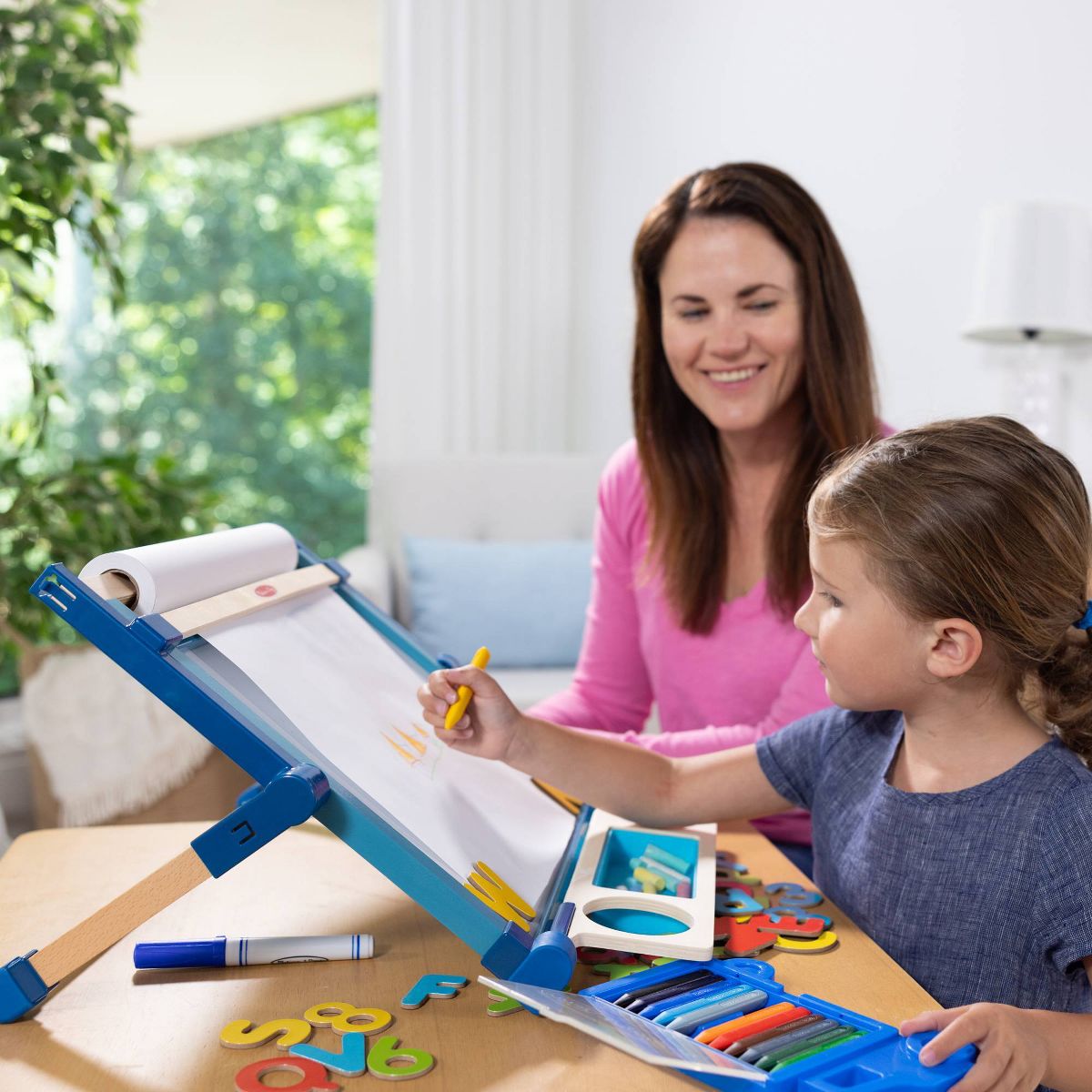 Melissa & Doug Double-Sided Magnetic Tabletop Art Easel - Dry-Erase Board and Chalkboard: Foldable Plastic Activity Surface - thumbnail 8
