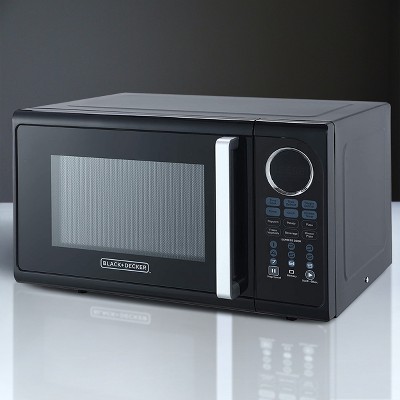 Black 0.9 Cu. Ft. Digital Countertop Microwave with LED Display