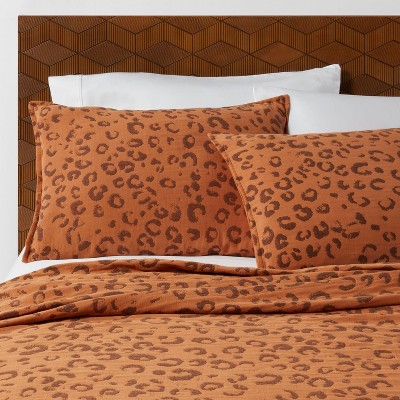 Full/Queen Leopard Spot Matelasse Quilt Brown - Opalhouse™