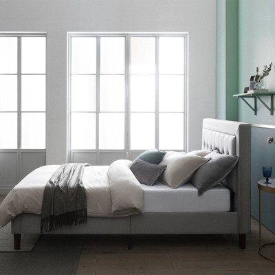 Queen Gray Upholstered Platform Bed Frame with Tufted Headboard