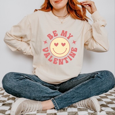 Simply Sage Market Valentine Yellow Smiley Face Garment Dyed Long Sleeve - L - Ivory