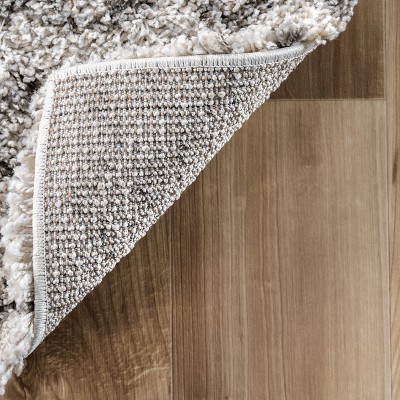 Ivory Chevron Handmade Shag 5' x 8' Area Rug