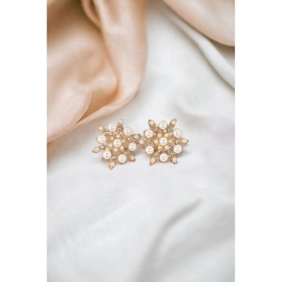Slickblue Women's Jewelry, Gold & Pearl Snowflake Stud Earrings with Faux Diamond Detail, 1" Circumference