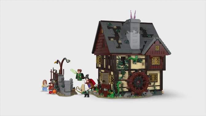 LEGO Ideas Disney Hocus Pocus: The Sanderson Sisters&#39; Cottage 21341, 2 of 11, play video