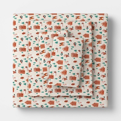 Queen Christmas Flannel Sheet Set Gingerbread Scene - Wondershop™