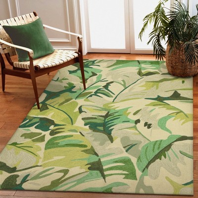 Hand-Tufted Green Palm Leaf Synthetic Indoor/Outdoor Rug