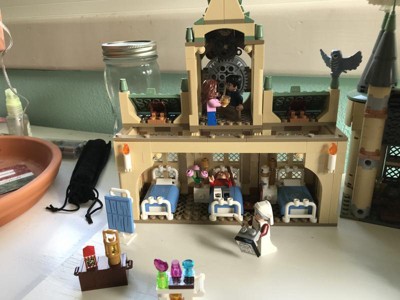 LEGO Harry Potter 76398 L’Infirmerie de Poudlard, Château et Tour de  l'Horloge, Jouet à Construire Prisonnier d'Azkaban, Avec Minifigure Ron  Weasley pas cher 