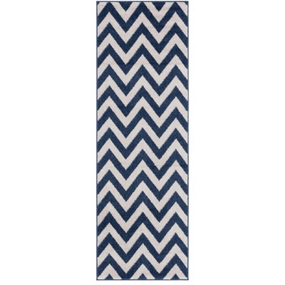 Amherst AMT419 Power Loomed Indoor Rug -Safavieh