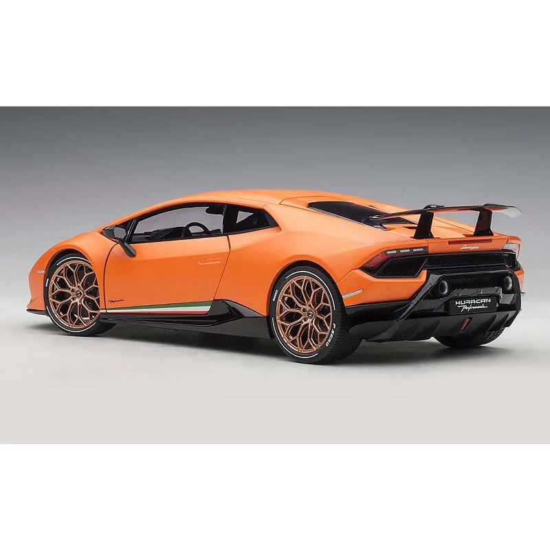 Lamborghini Huracan Performante Arancio Anthaeus / Matt Orange with Gold Wheels 1/18 Model Car by Autoart, 4 of 5