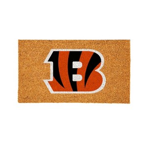 EvergreenNFLCleveland Browns Logo Natural Coir 28 x 16 Inches Indoor Outdoor Doormat - 1 of 4