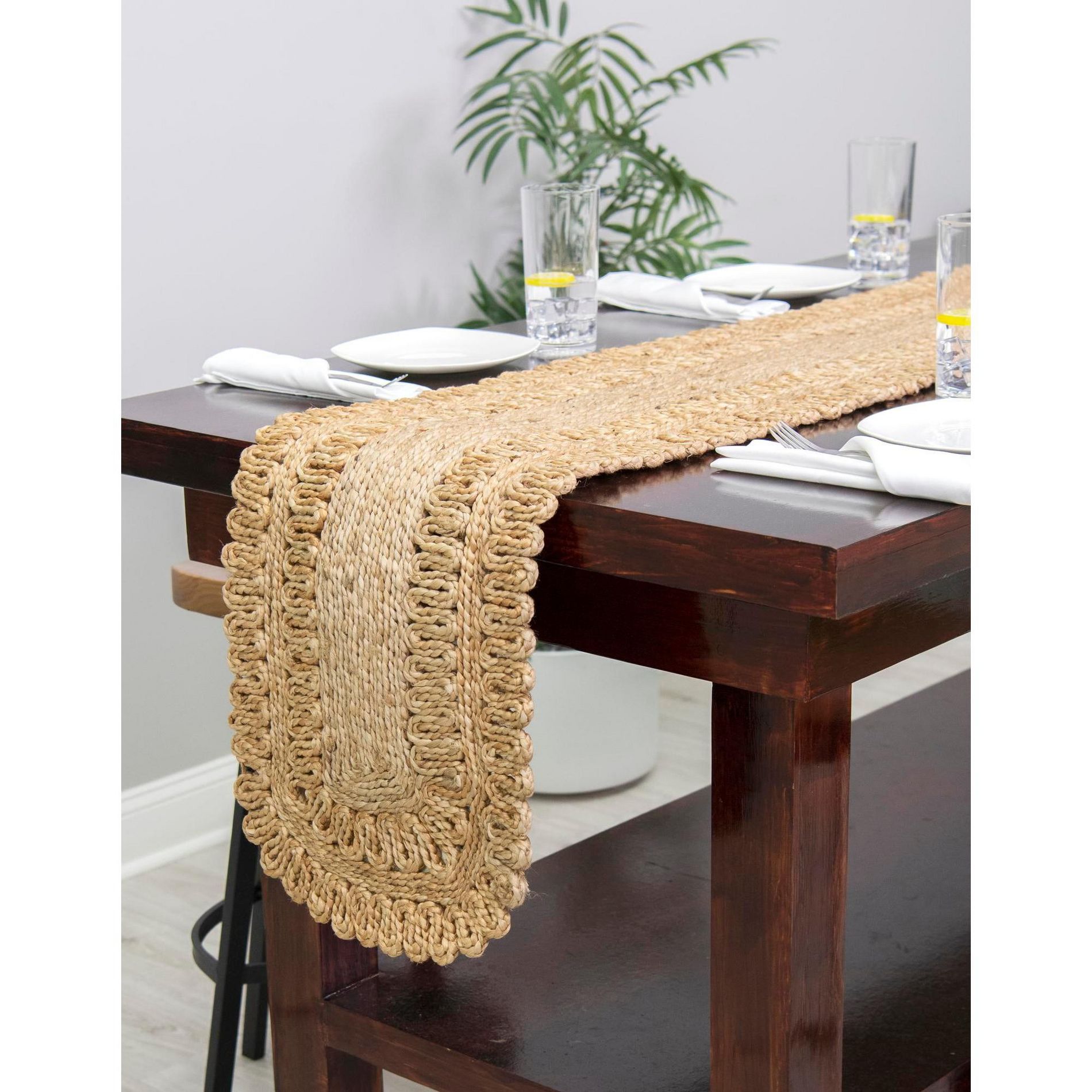 Unique Loom Braided Jute Floral Solid Indoor Braided Area Rug