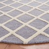 Cambridge CAM135 Tufted Indoor Rug - Safavieh - 3 of 4