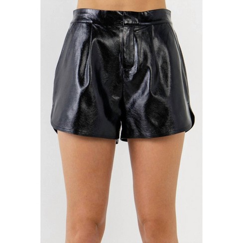 Shiny leather shorts top