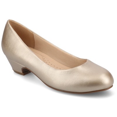 Journee Womens Saar Comfort Insole Round Toe Kitten Heel Pumps