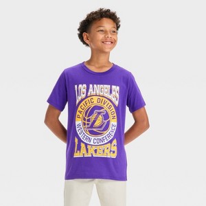 Boys' NBA Los Angeles Lakers Short Sleeve Graphic T-Shirt - Purple - 1 of 4