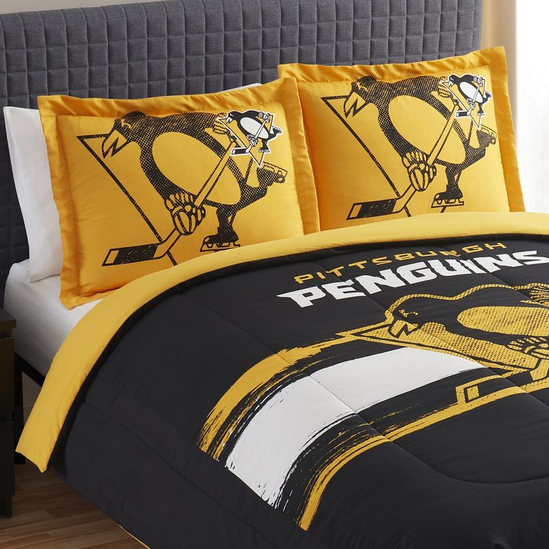 NHL Officially Licensed Comforter Set by Sweet Home Collection™, 3 of 7