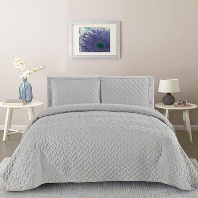 Bentley 3 Piece Quilt Set Reversible Pattern, Queen, Silver