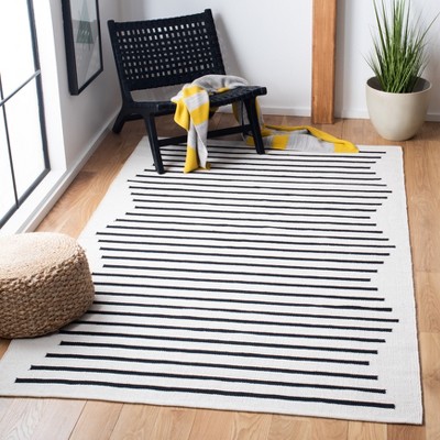 Montauk Black and White Handwoven Cotton Area Rug 4' x 6'