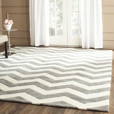 Hand-Tufted Dark Grey and Ivory Wool Chevron Area Rug, 10' x 14'