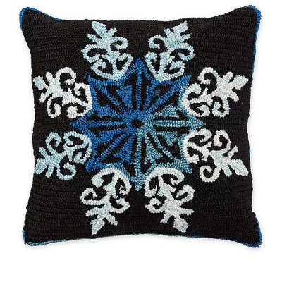 Plow & Hearth Indoor/Outdoor Hooked Shimmering Snowflake Throw Pillow