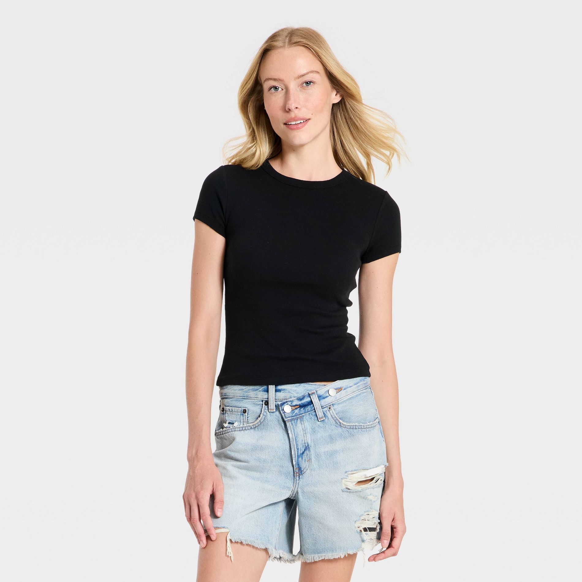 Women's Heritage Crew T-Shirt - Universal Thread™