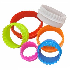 Handy Housewares 6pc Scalloped Biscuit/Cookie Dough Cutter Set, Round & Flower Edged, Dishwasher Safe, Plastic - 1 of 4