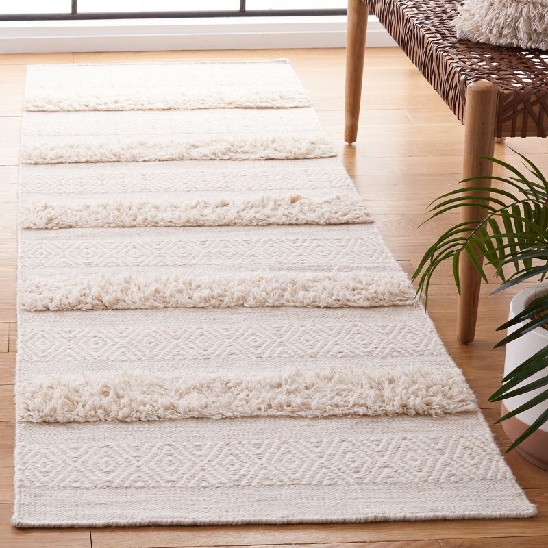 Vermont VRM903 Hand Woven Area Rug  - Safavieh, 2 of 8
