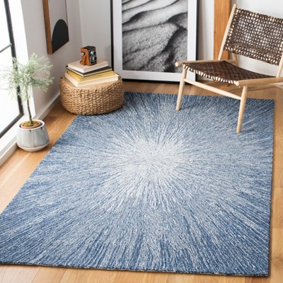 Blue and White Handmade Wool Tufted Area Rug 4' x 6'