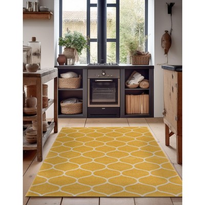Sunlit Yellow Trellis Frieze 9' x 12' Synthetic Area Rug