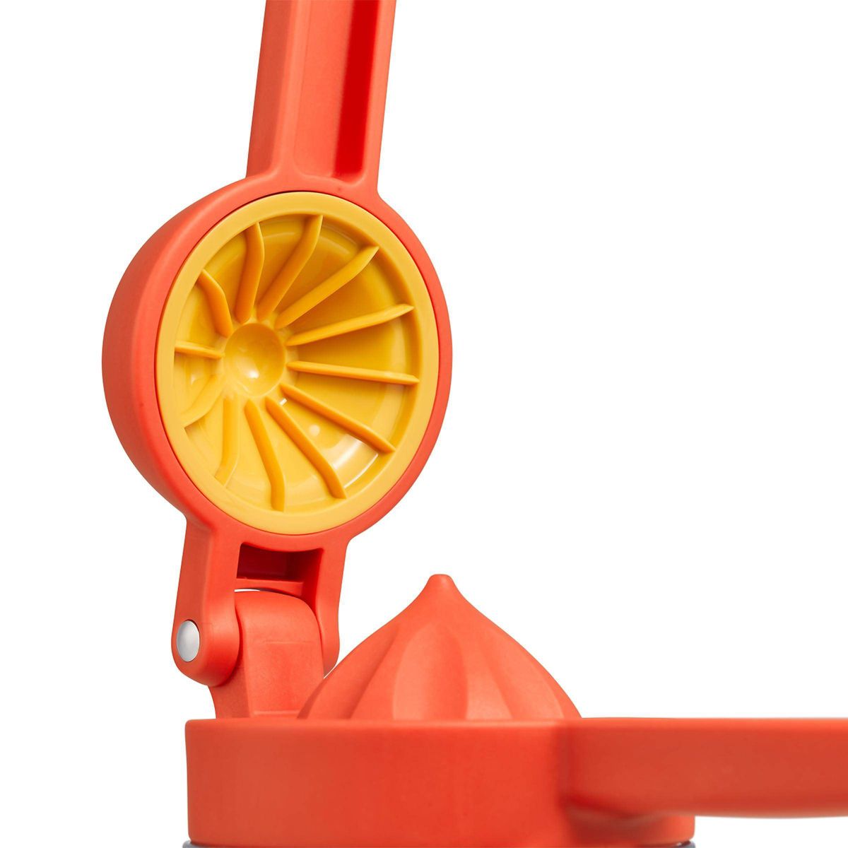 Joseph Joseph Juice Max Plus Dual Action Citrus Press with Measuring Cup - thumbnail 3