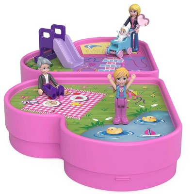 ​Polly Pocket Polly & Friends Family Picnic Playset