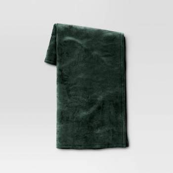 Solid Plush Throw Blanket - Room Essentials™