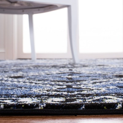 Antique Patina Black Synthetic 47" Round Area Rug